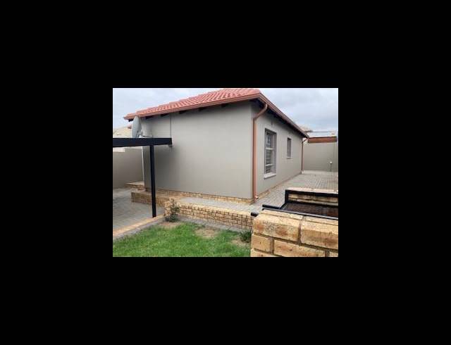 3 BEDROOM HOUSE FOR SALE IN RIVERSIDE VIEW EXT 35